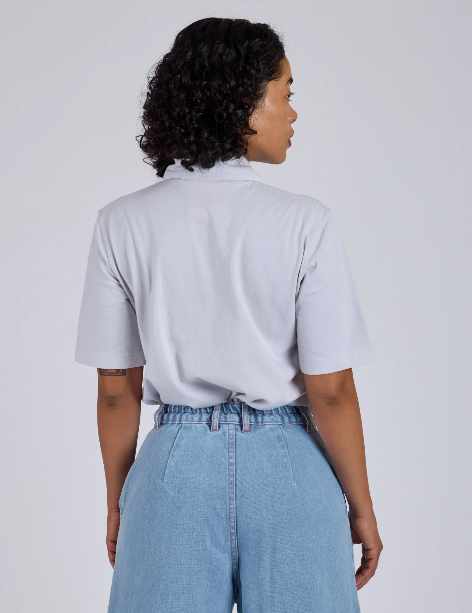 Classic Polo - Dishwater White - Image 18