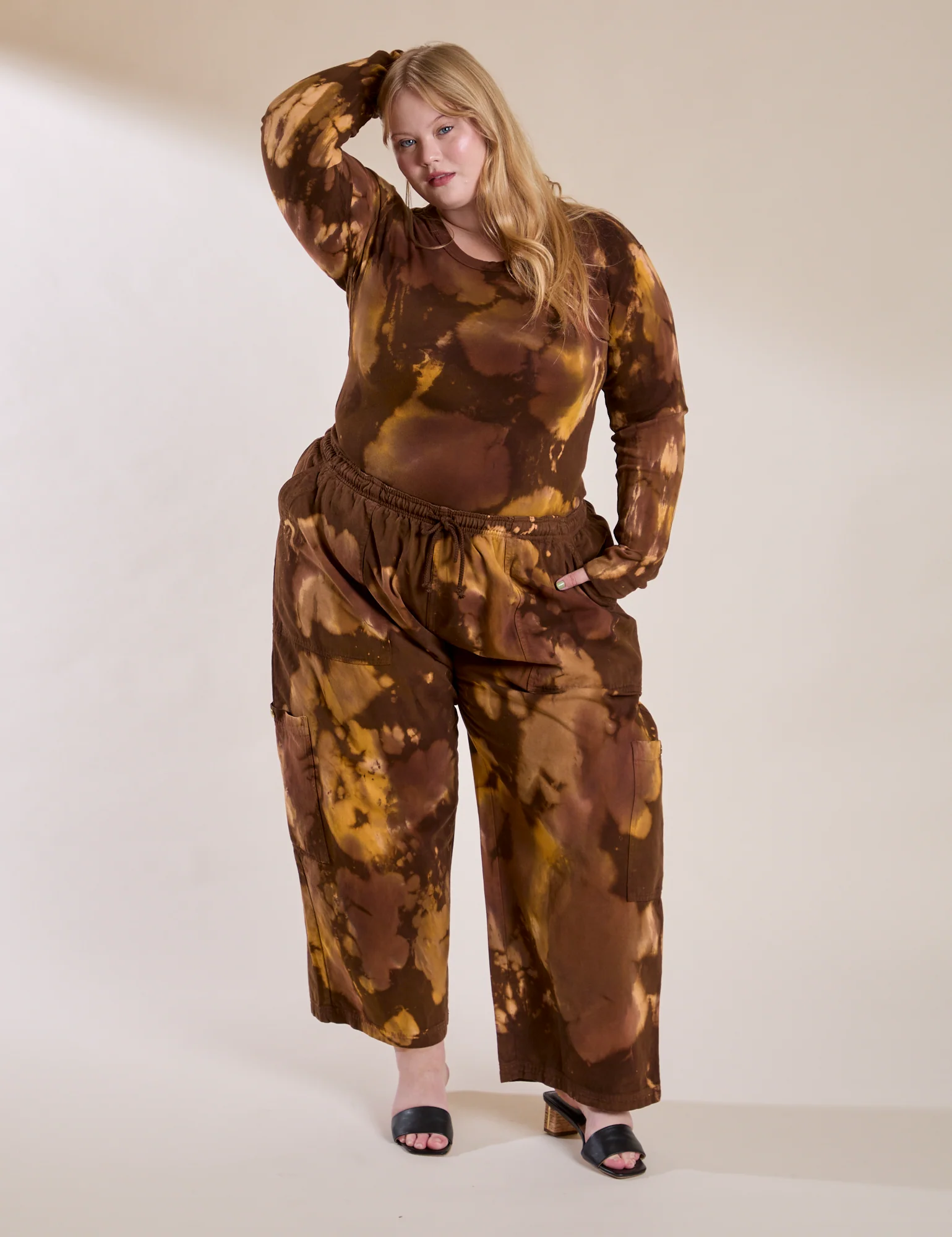 Magic Waters Drop Pocket Pants - Honey Brown - Image 17