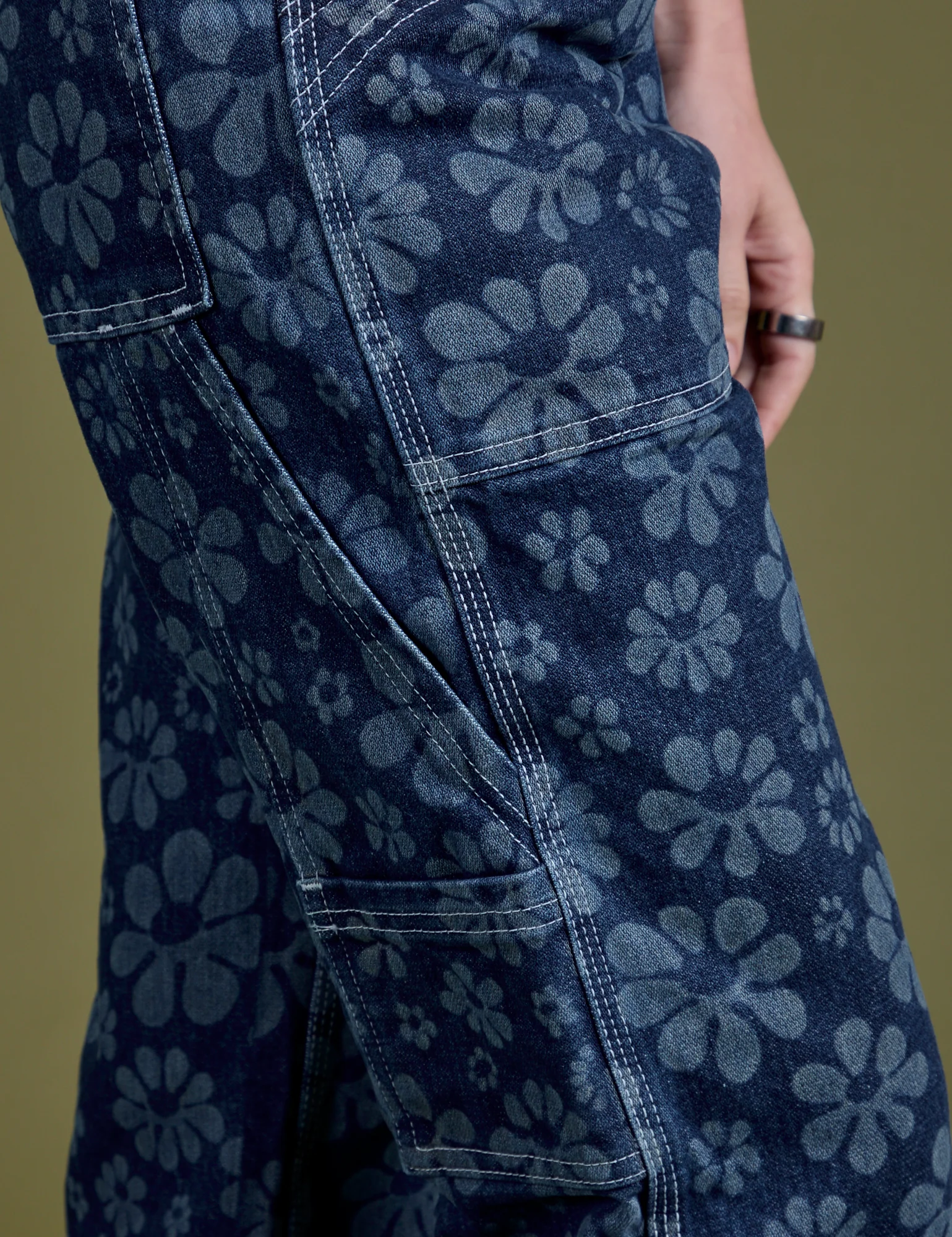 Mid-Rise Carpenter Jeans - Lazy Daisy *FINAL SALE* - Image 6
