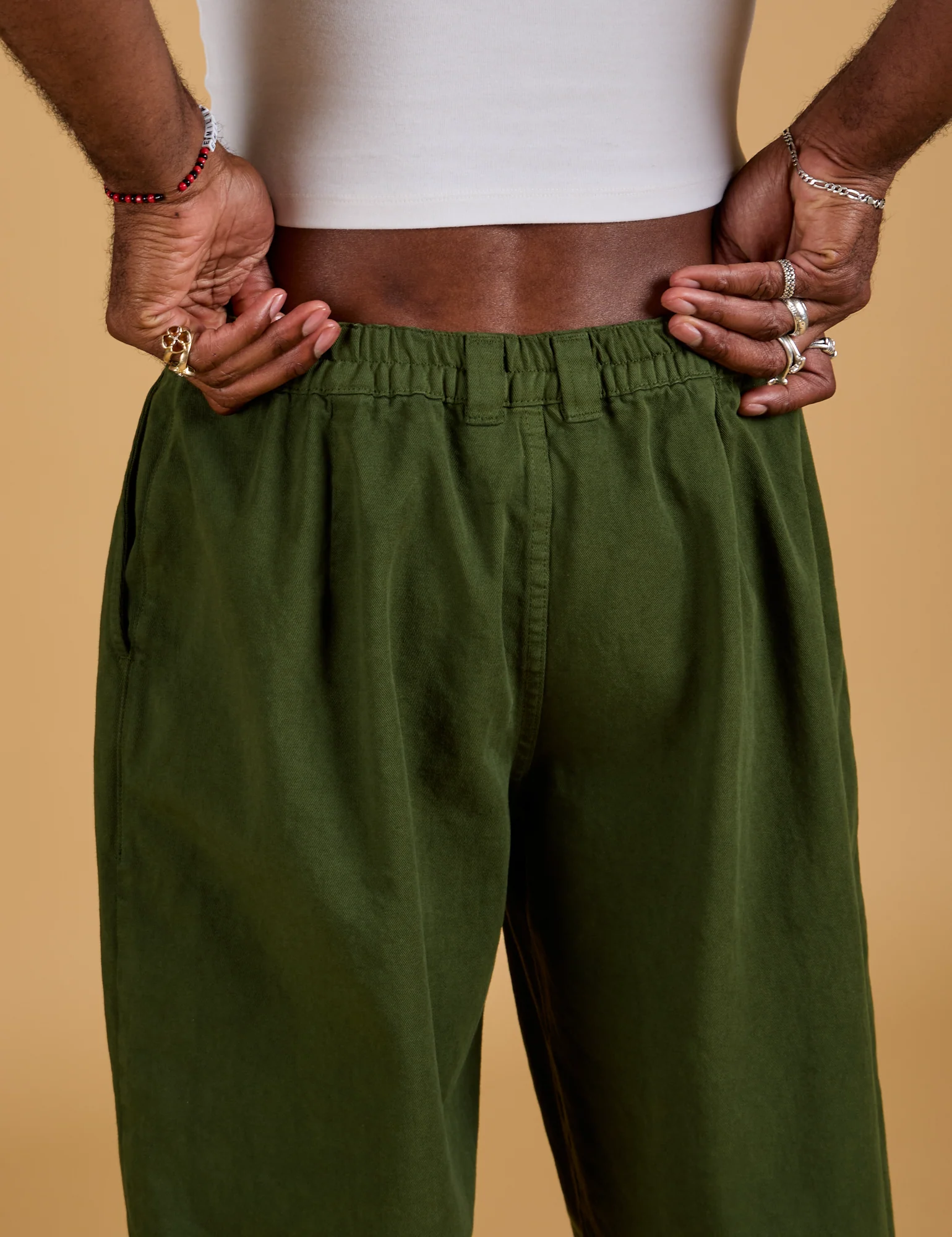 Baggy Mid-Rise Trousers - Evergreen - Image 17
