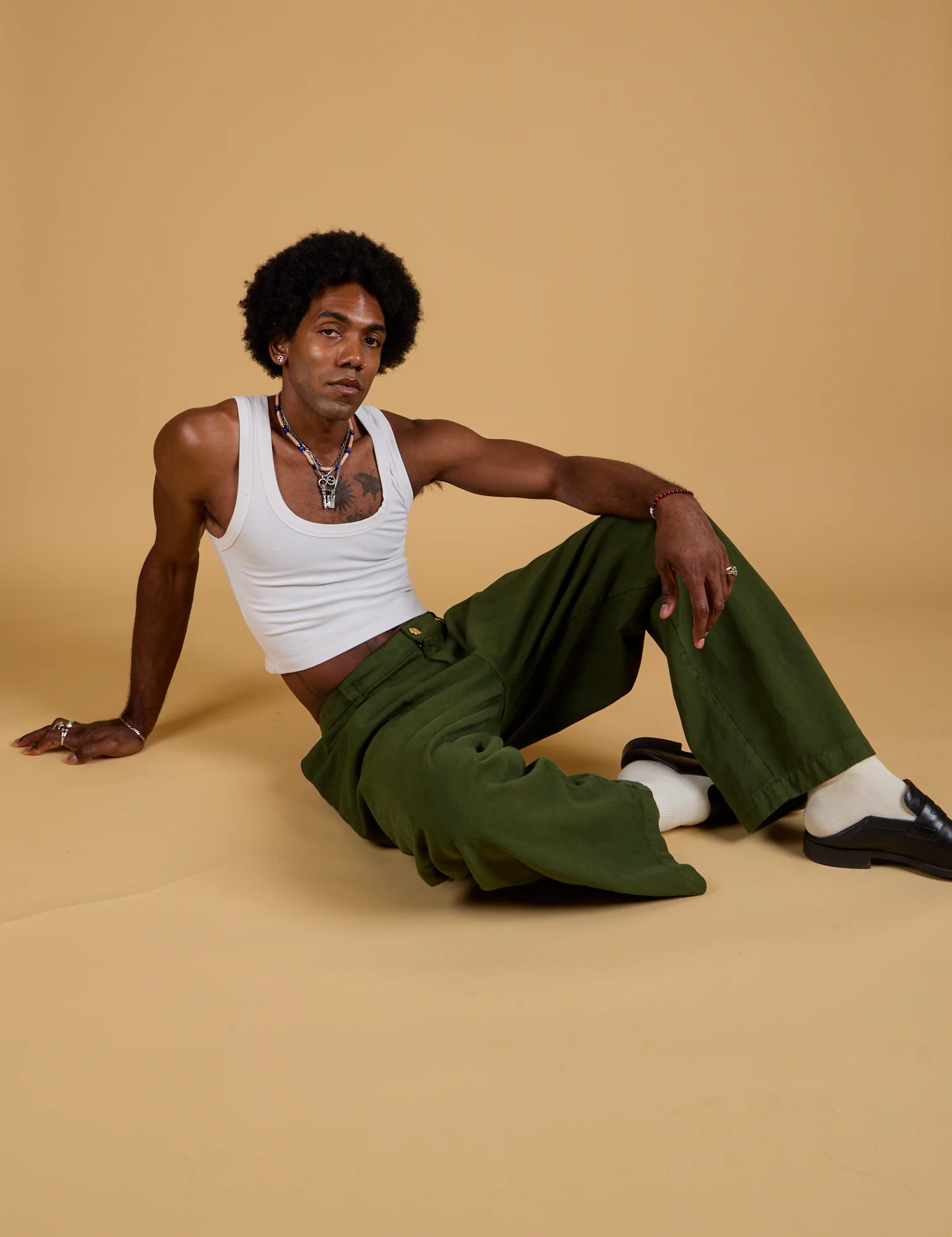 Baggy Mid-Rise Trousers - Evergreen - Image 18