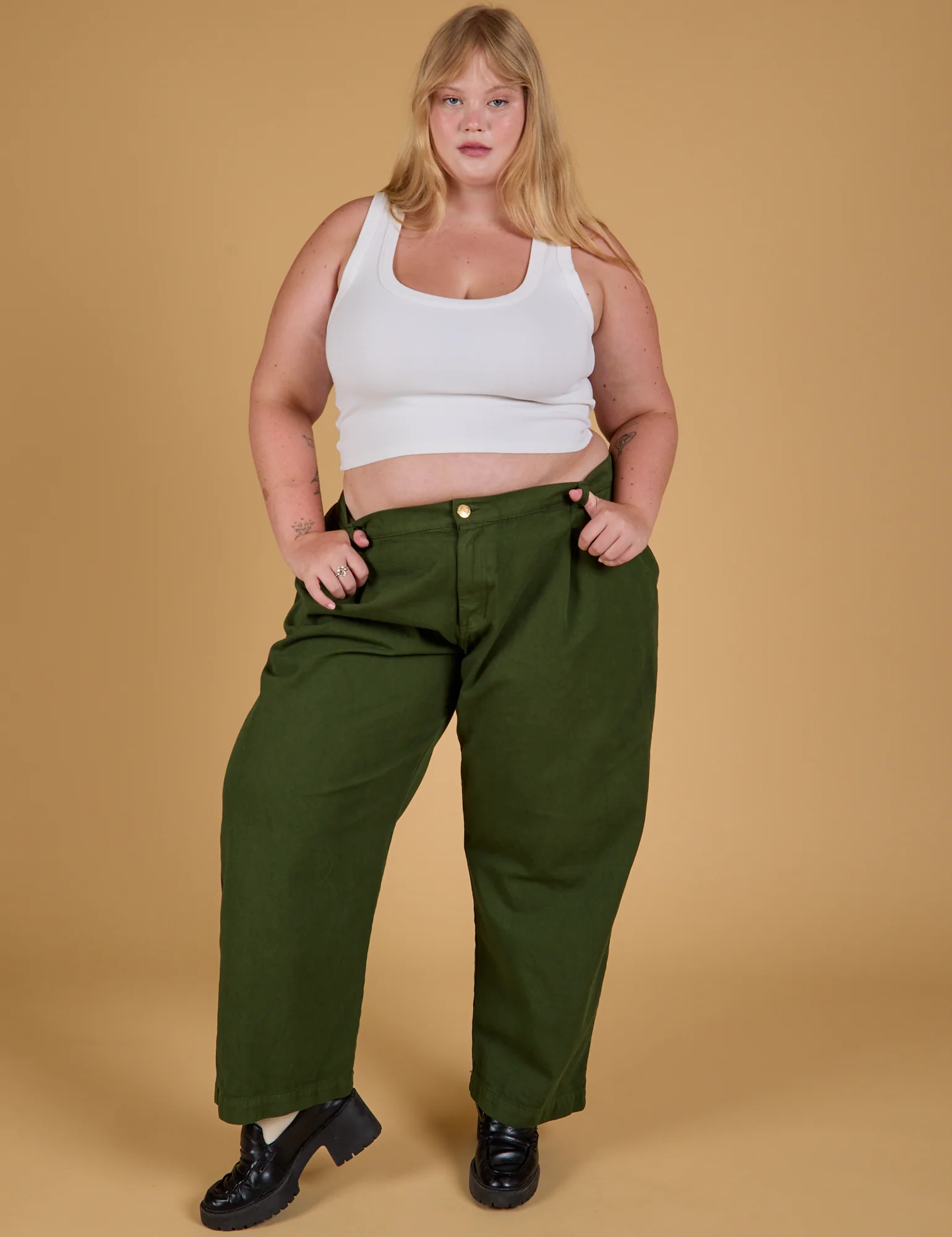 Baggy Mid-Rise Trousers - Evergreen - Image 3