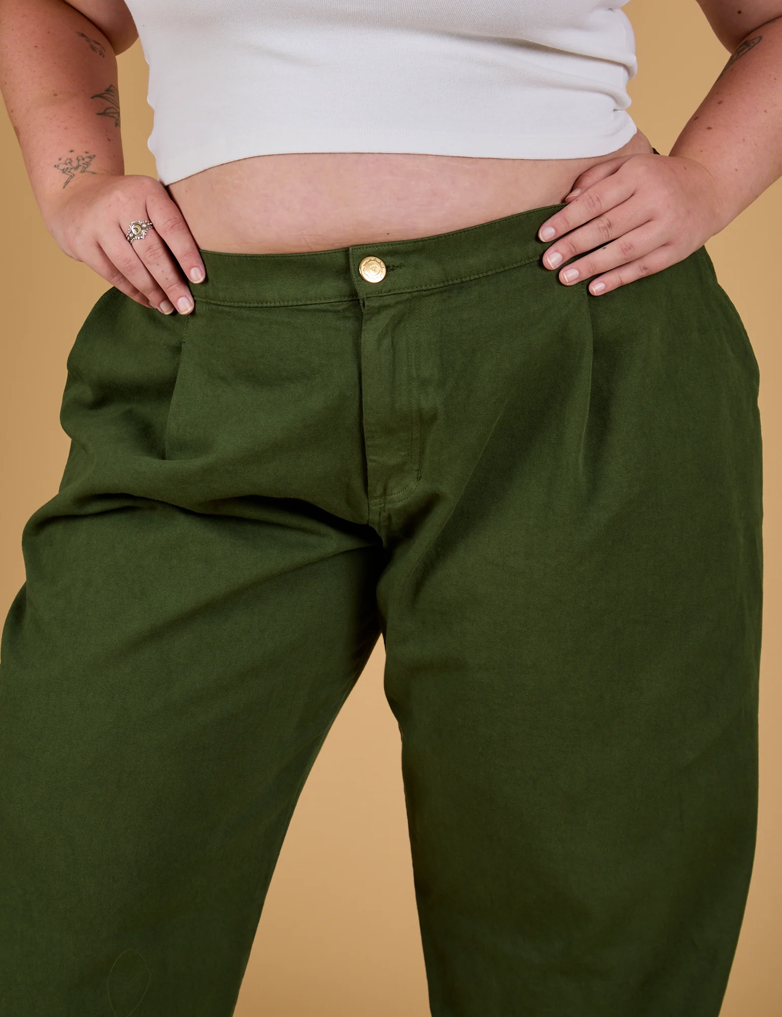 Baggy Mid-Rise Trousers - Evergreen - Image 4