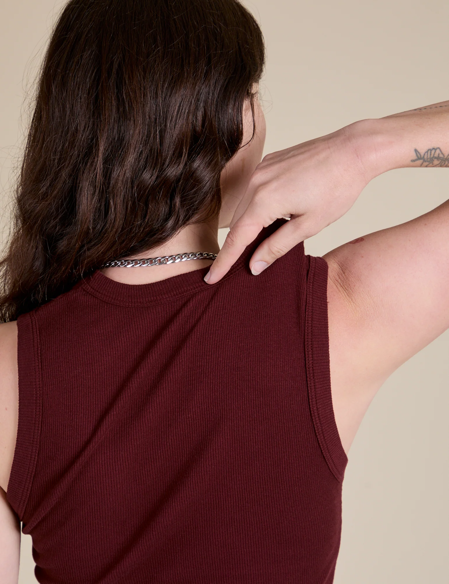 Muscle Tee - Red Wine - Image 17