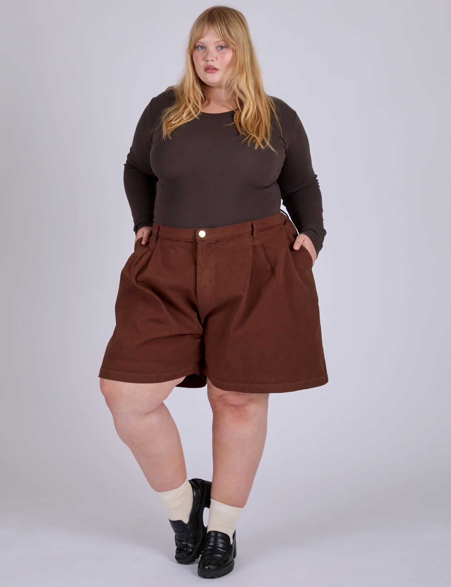 Pleated Trouser Shorts - Fudgesicle Brown - Image 12