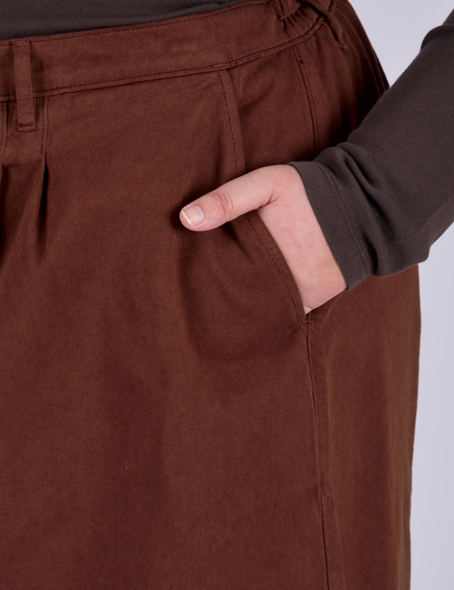 Pleated Trouser Shorts - Fudgesicle Brown - Image 14