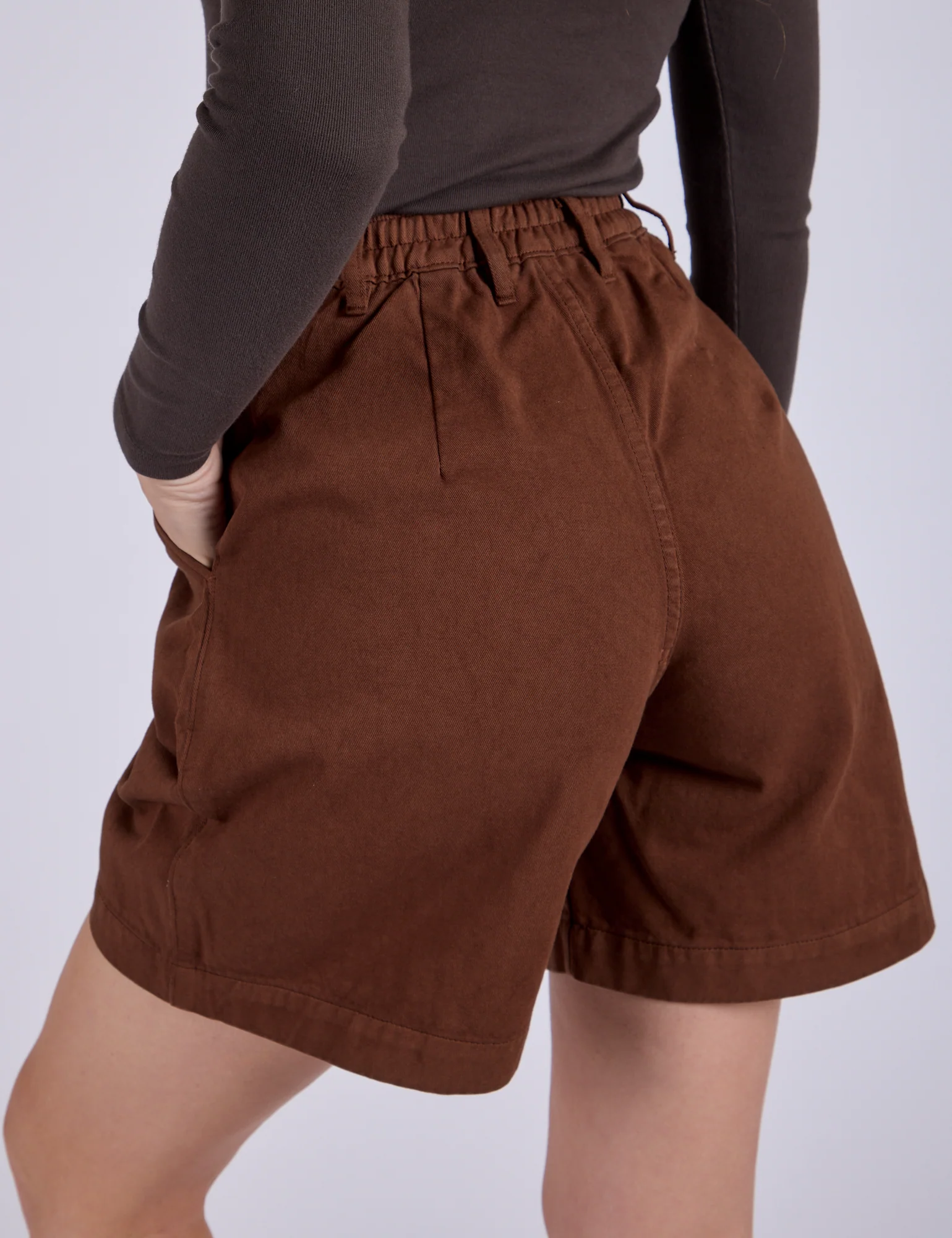 Pleated Trouser Shorts - Fudgesicle Brown - Image 24