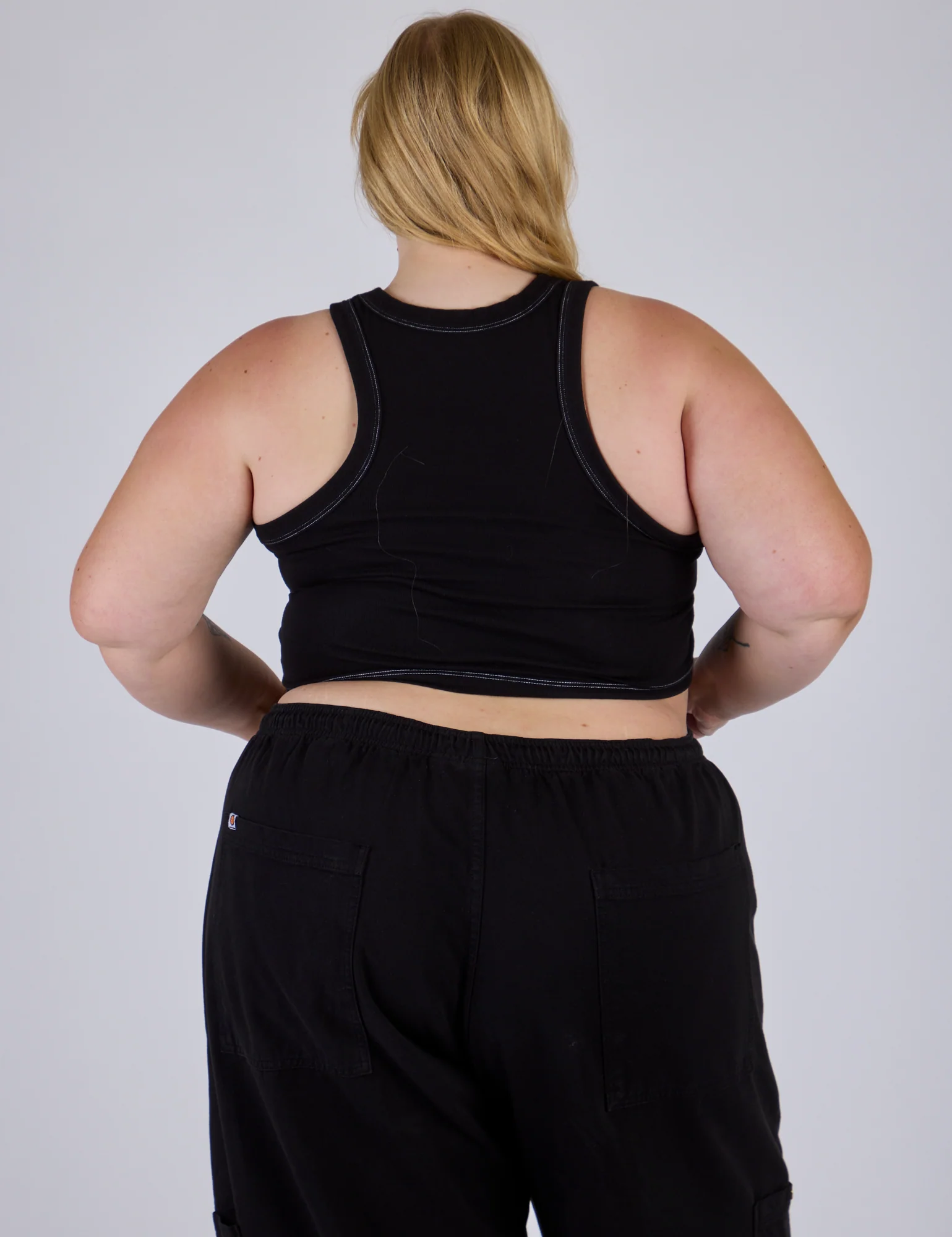 Porthole Tank - Basic Black - Image 15