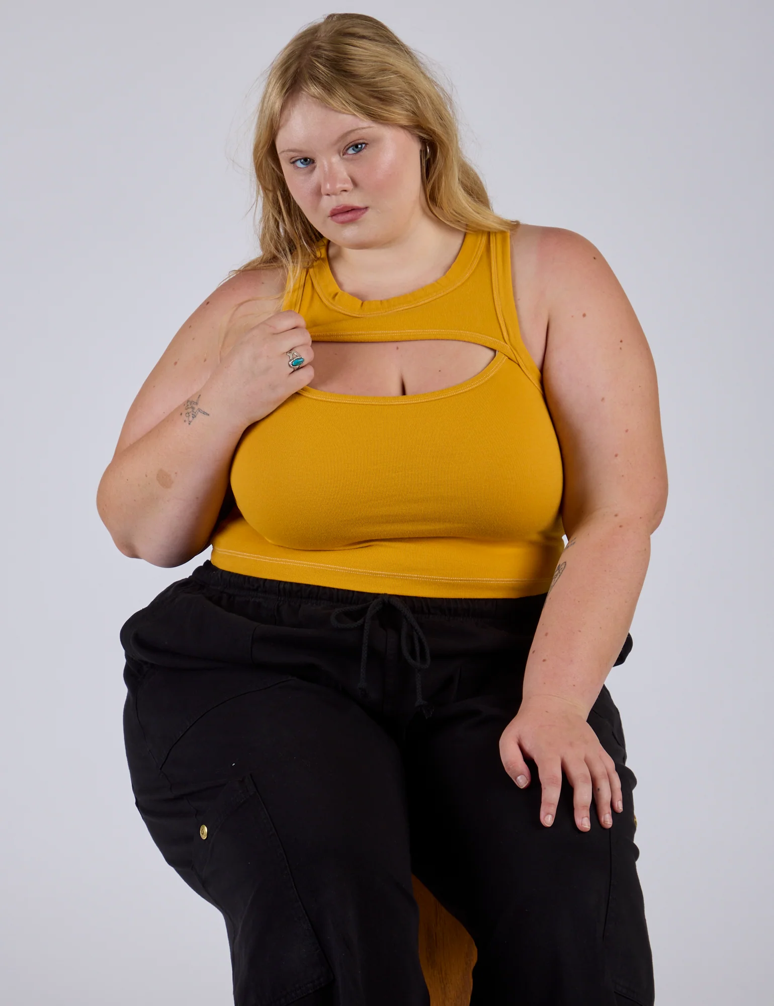 Porthole Tank - Mustard Yellow - Image 9