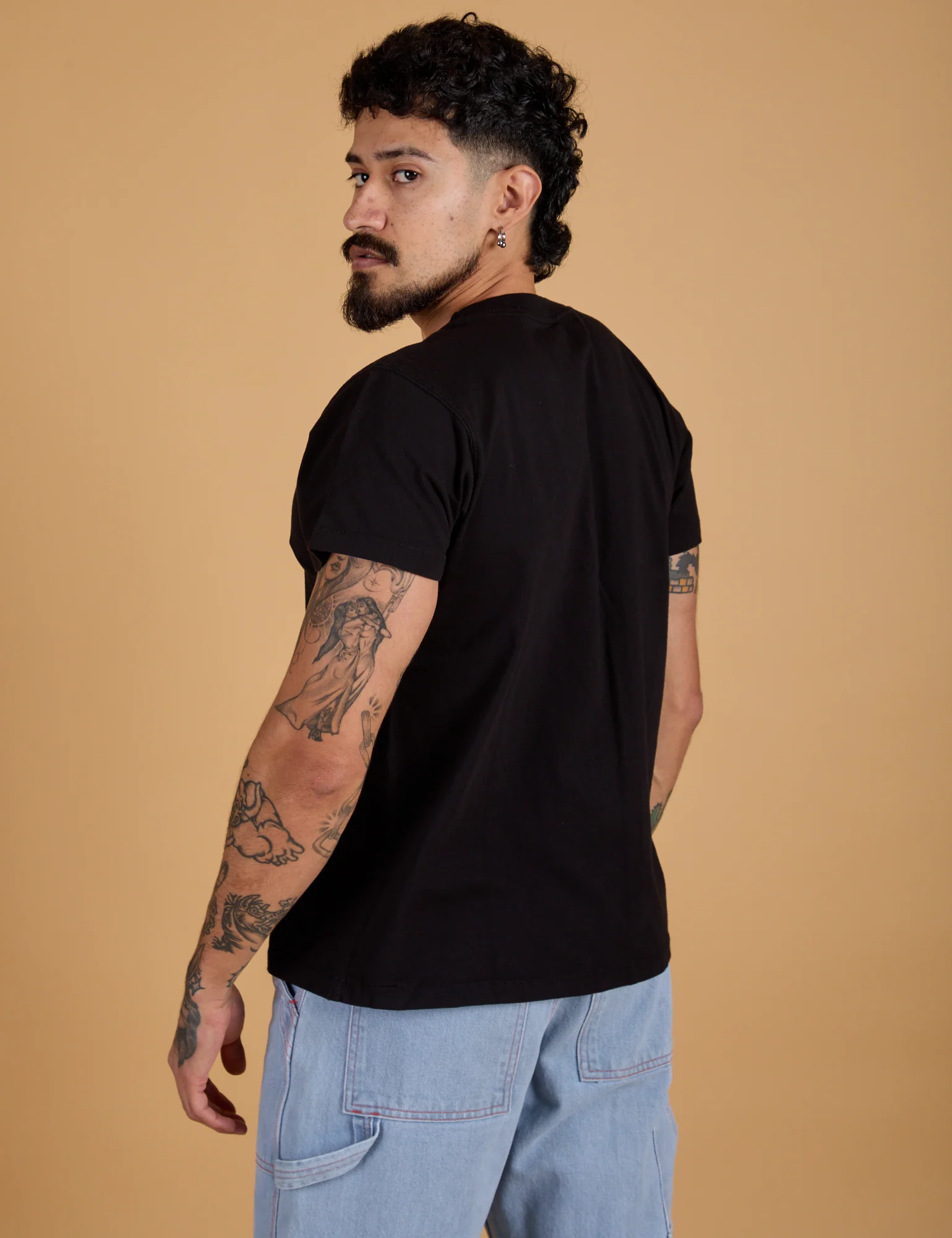 The Organic Vintage Tee - Basic Black - Image 11